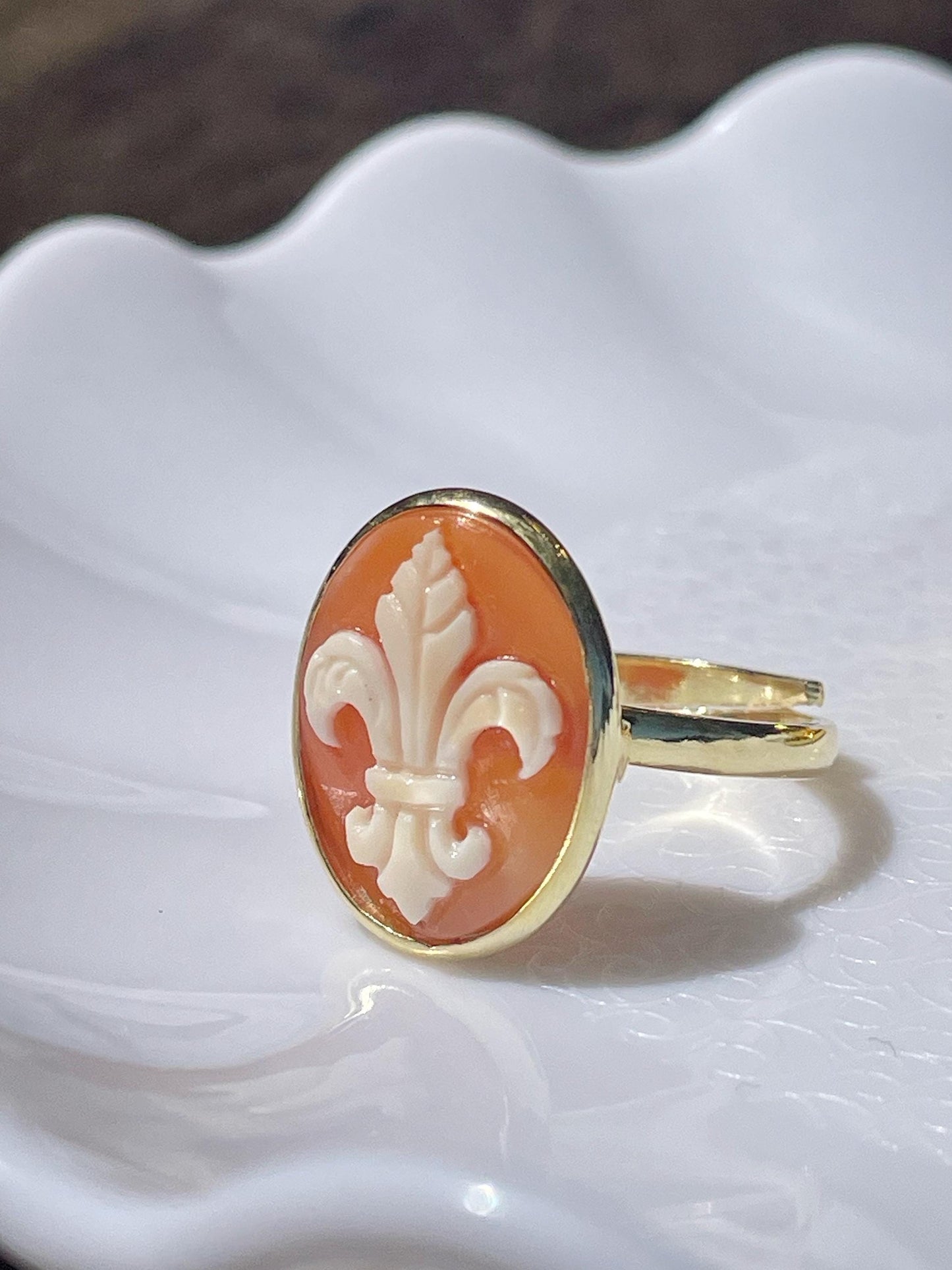 Fleur de Lis Cameo Ring -16mm-