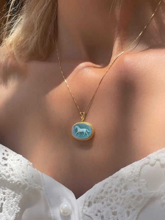 Horse cameo necklace -TURQUOISE-