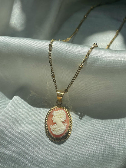 Petit cameo necklace