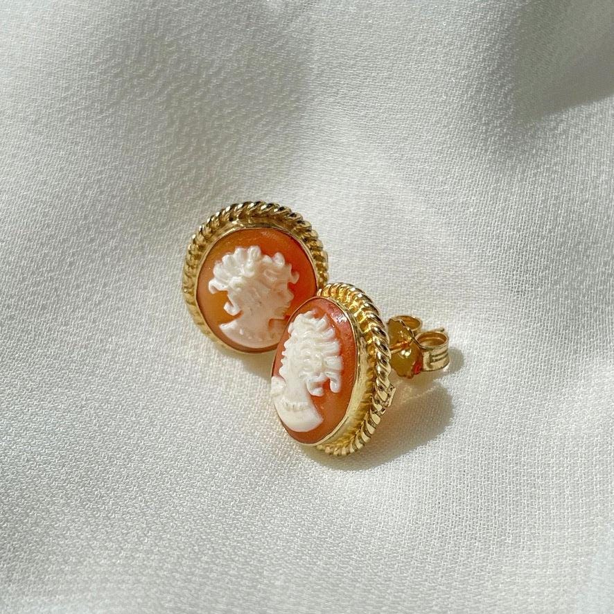 18K gold earrings, Cameo earrings, wedding anniversary gift, bridal jewelry, custom unique gift, camée, waterproof stud earrings, Italian