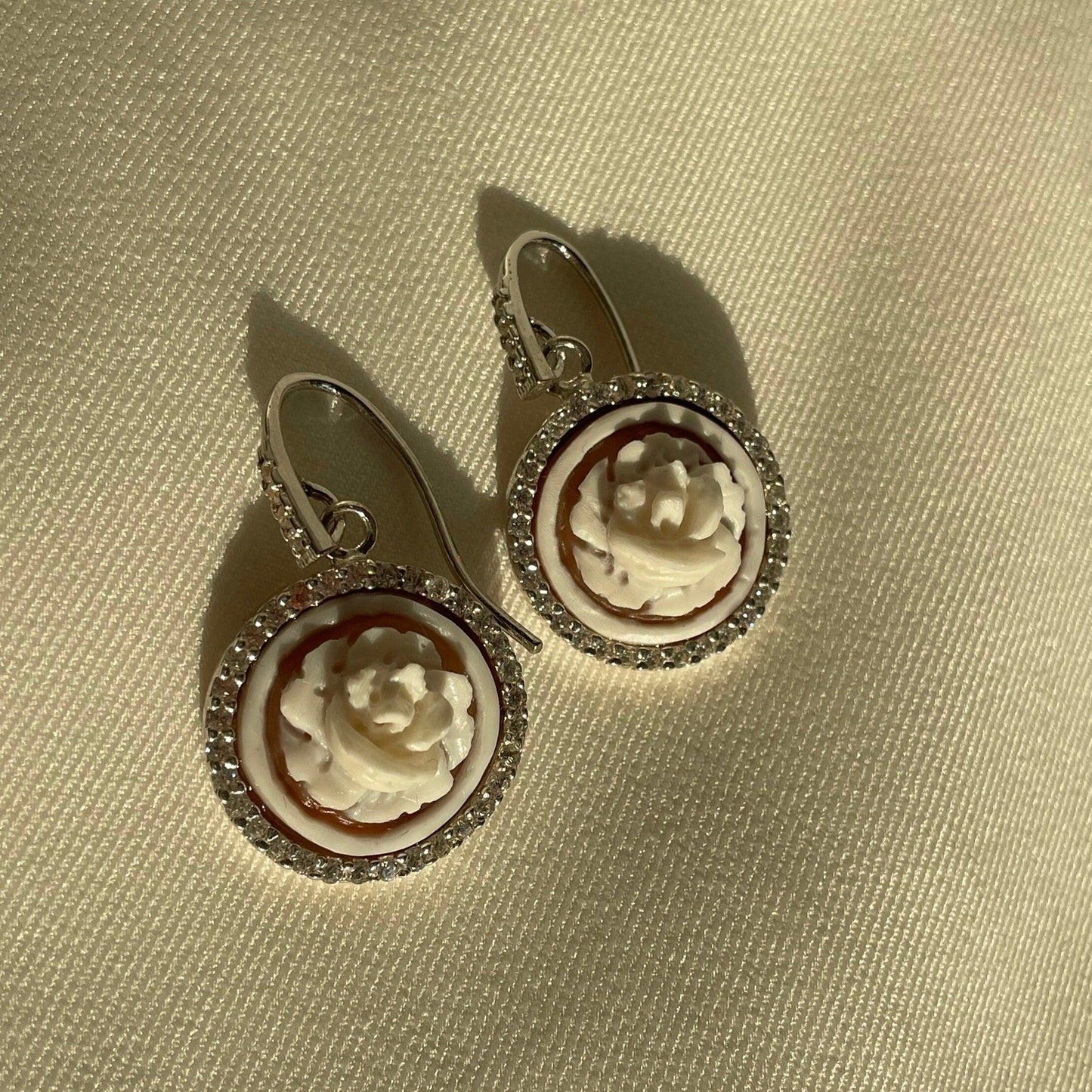 Silver Cameo earrings, drop earrings, glam earrings, wedding, anniversary gift, made in Italy, custom gift for her, bridal jewellery, cameo