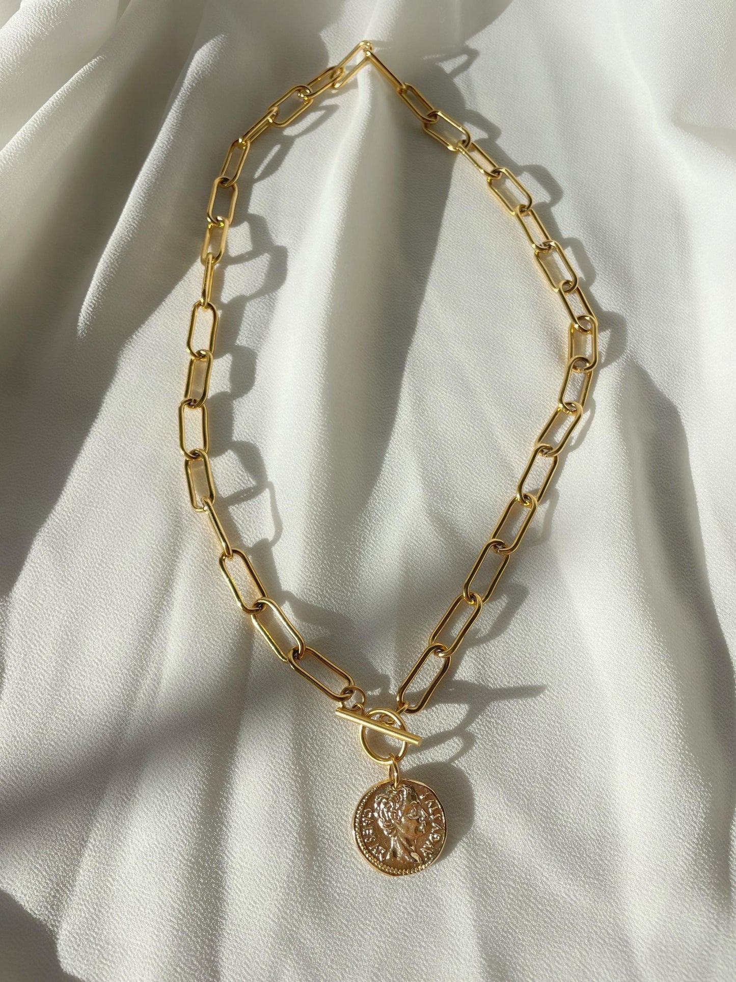 cable link chain necklace, pearl pendant, 18k gold necklace, waterproof golden necklace, link chain necklace, toggle clasp link chain, mom