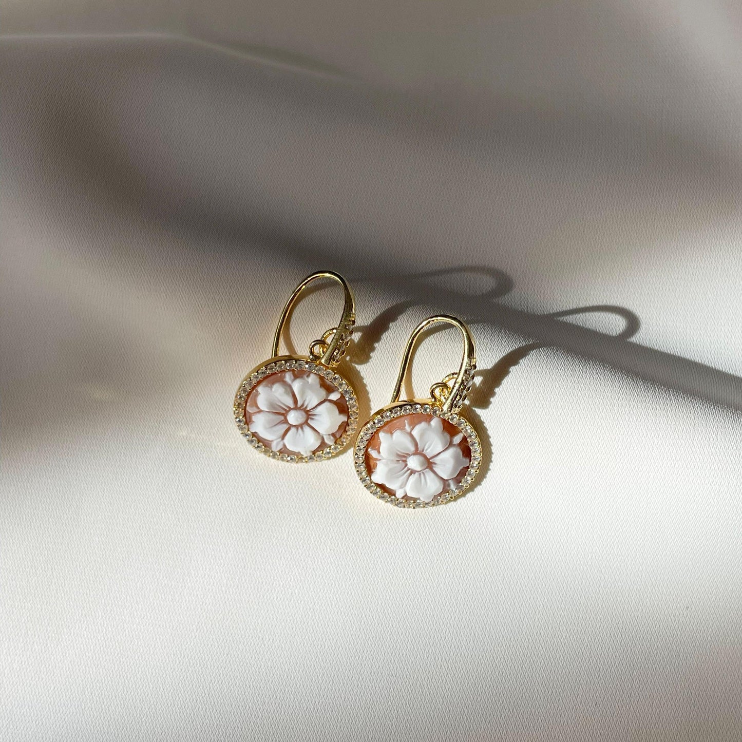 Golden Cameo earrings, floral earrings, wedding and anniversary gift, made in Italy, custom gift for her, mother gift, 18k gold earrings