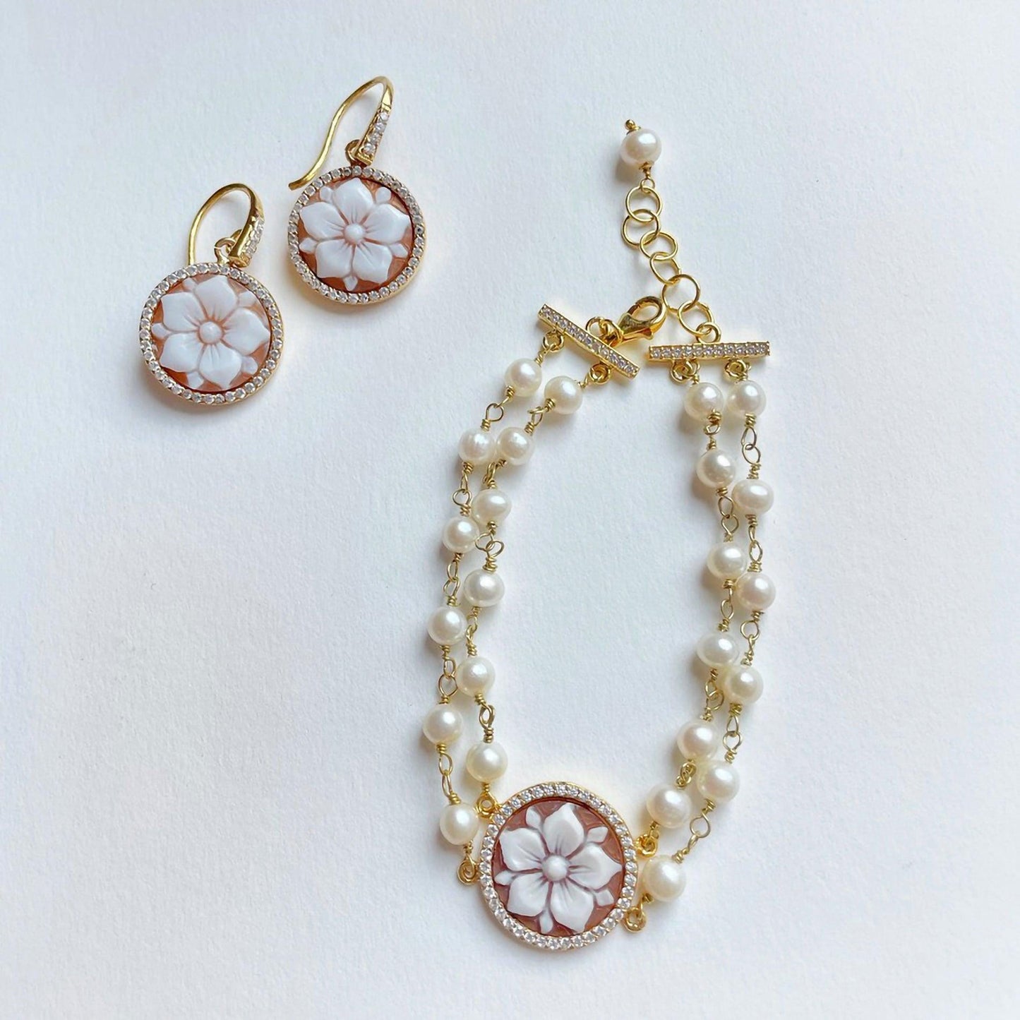 Golden Cameo earrings, floral earrings, wedding and anniversary gift, made in Italy, custom gift for her, mother gift, 18k gold earrings
