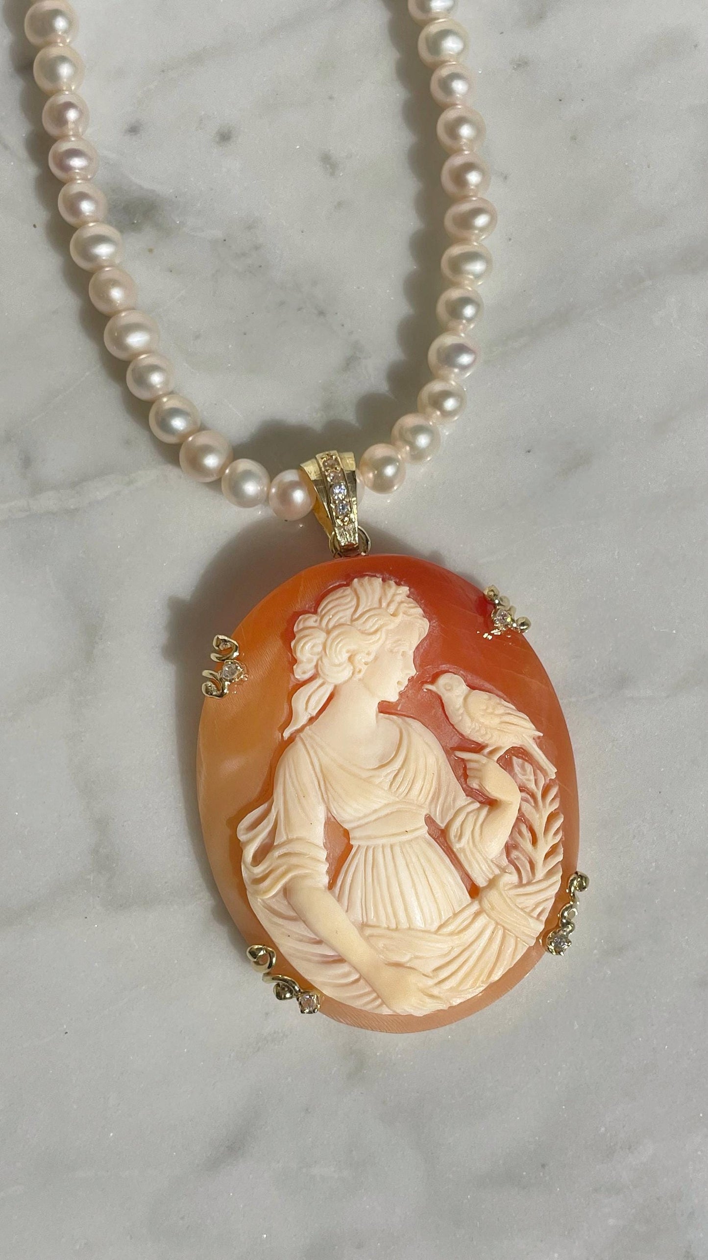 Lady and bird cameo necklace, personalised gift for her, bridal necklace, wedding, genuine Italian cameo, jewelry gift set, vintage cameo