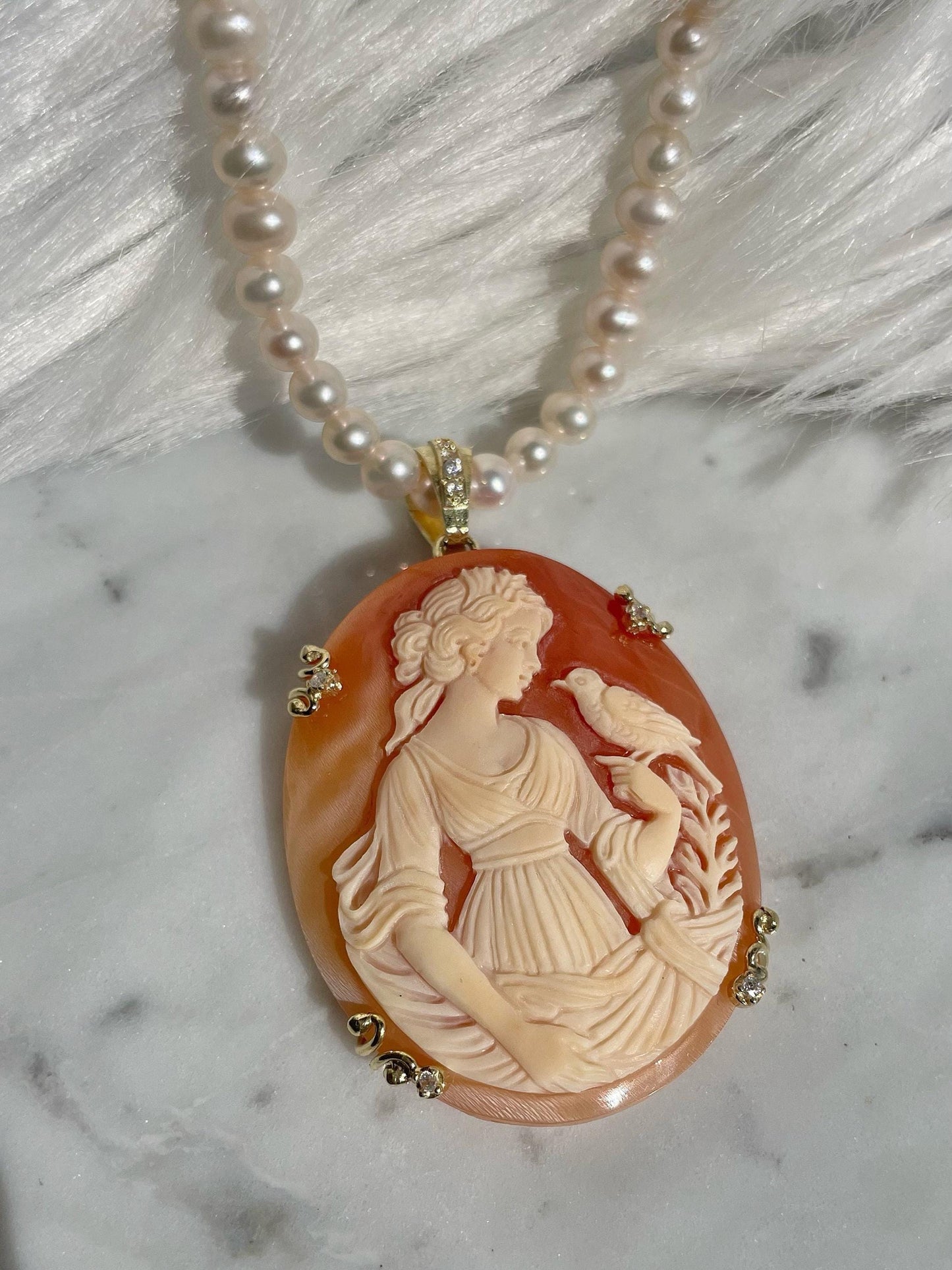 Lady and bird cameo necklace, personalised gift for her, bridal necklace, wedding, genuine Italian cameo, jewelry gift set, vintage cameo