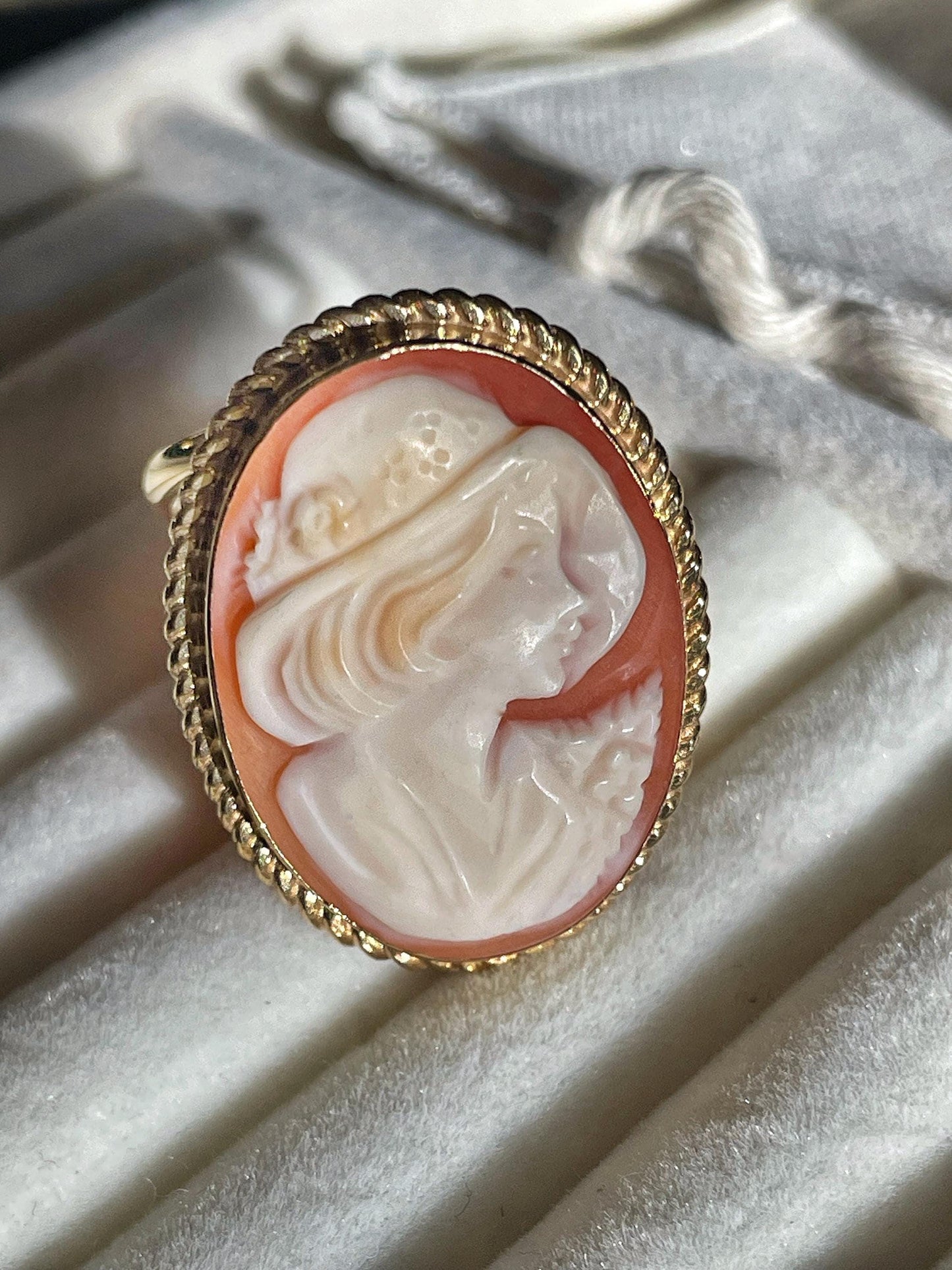 18k Gold Cameo Ring, made in Italy, adjustable ring, statement ring, sea shell cameo, camée, vintage hat, unique gift for her, FREE SHIPPING