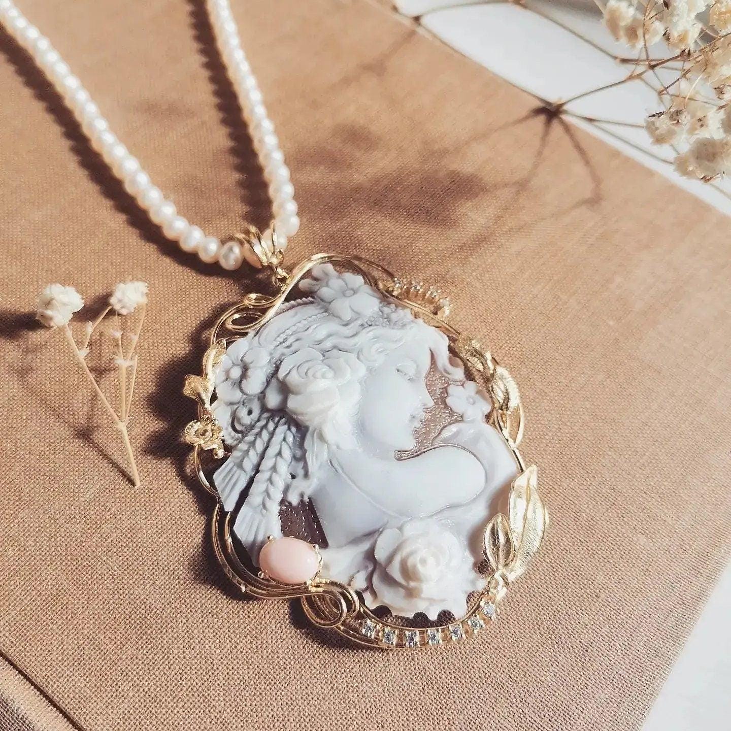 Genuine cameo jewelry necklace, Girl with braided hair, silver sterling 925, personalised gift for her, bridal jewelry, cameo necklace, mom