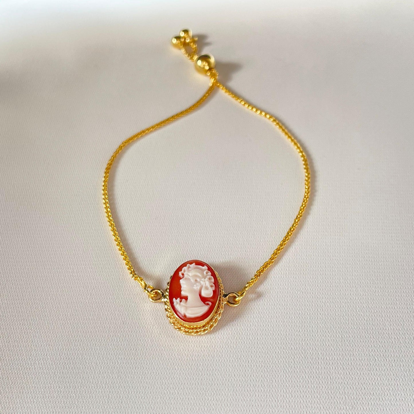 Cameo bracelet, 18K golden bracelet, cameo jewelry set, wedding gift, anniversary gift idea, minimalist gold bracelet, made in Italy, unique