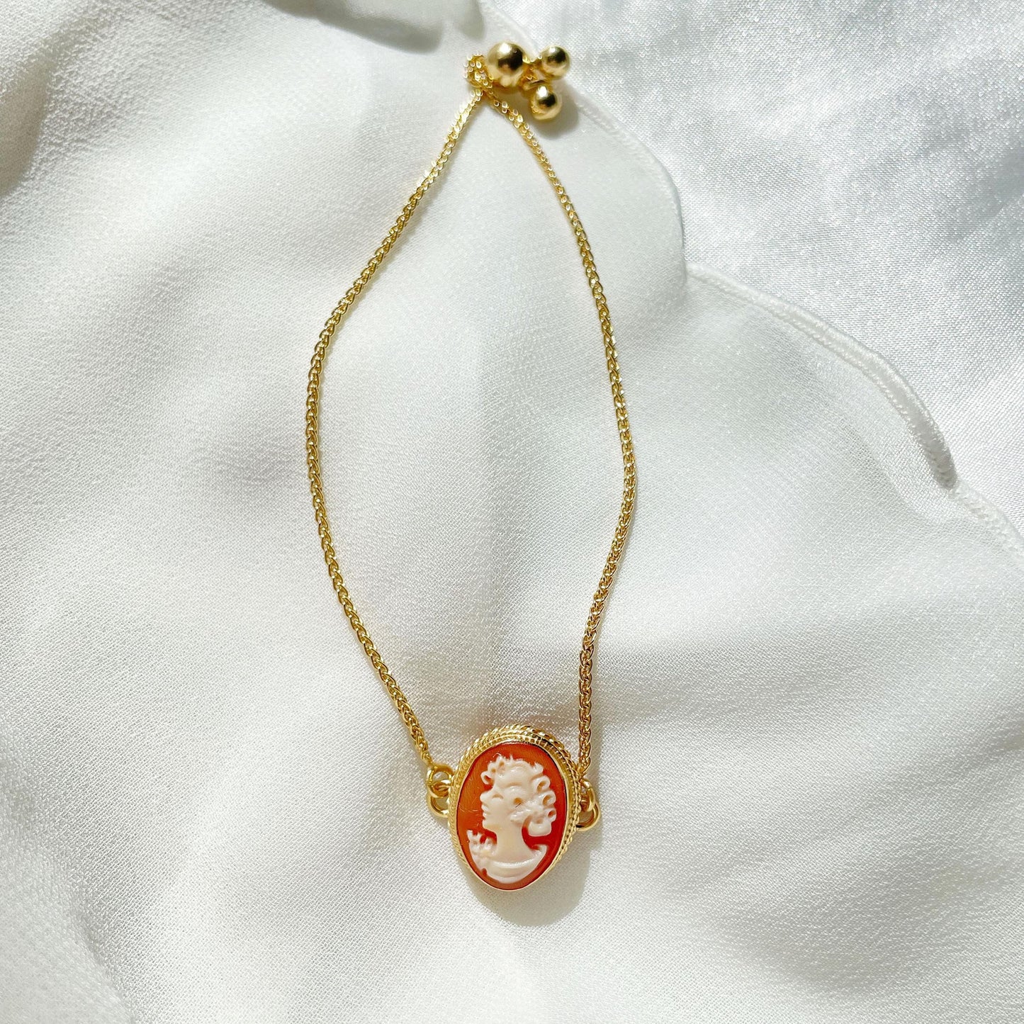 Cameo bracelet, 18K golden bracelet, cameo jewelry set, wedding gift, anniversary gift idea, minimalist gold bracelet, made in Italy, unique