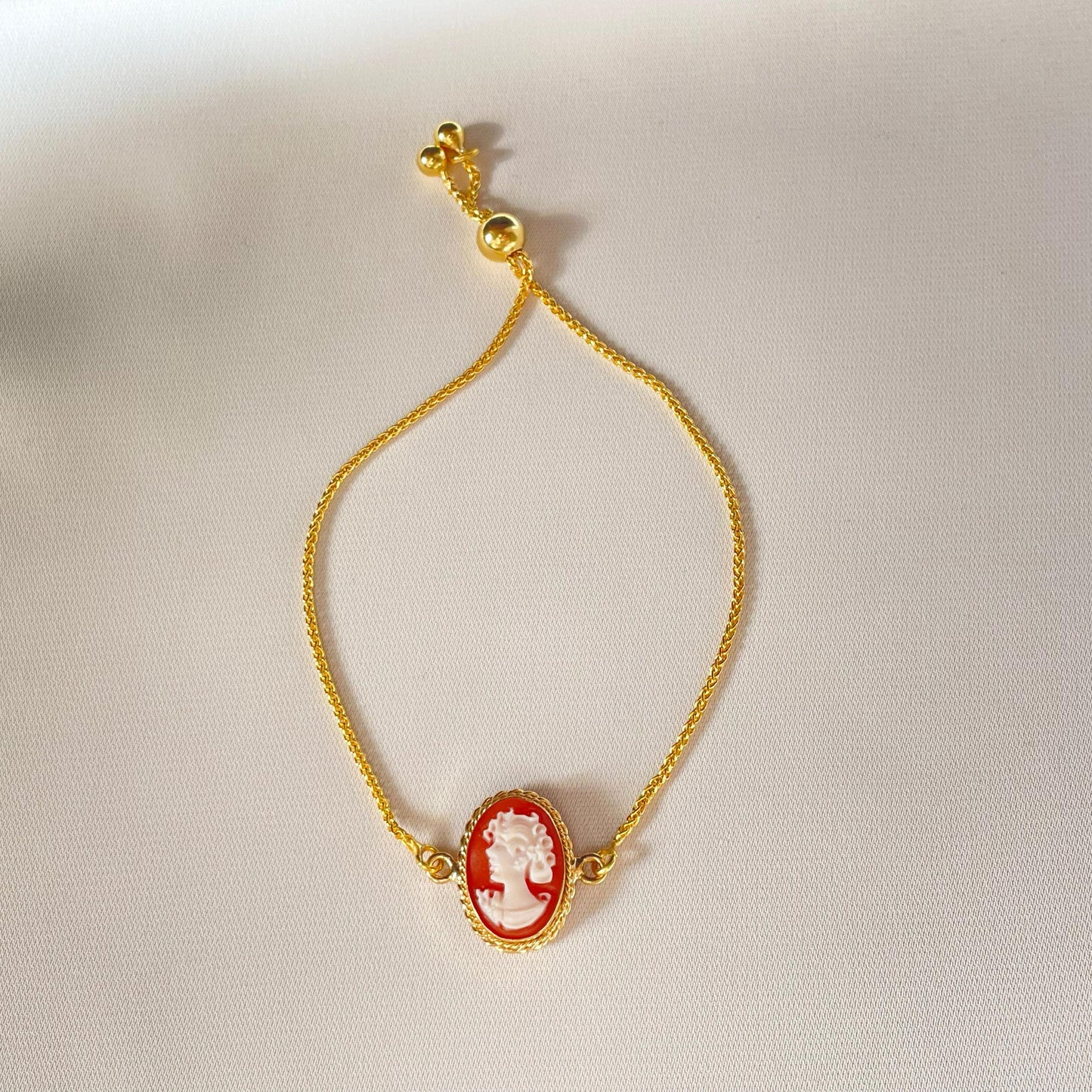 Cameo bracelet, 18K golden bracelet, cameo jewelry set, wedding gift, anniversary gift idea, minimalist gold bracelet, made in Italy, unique