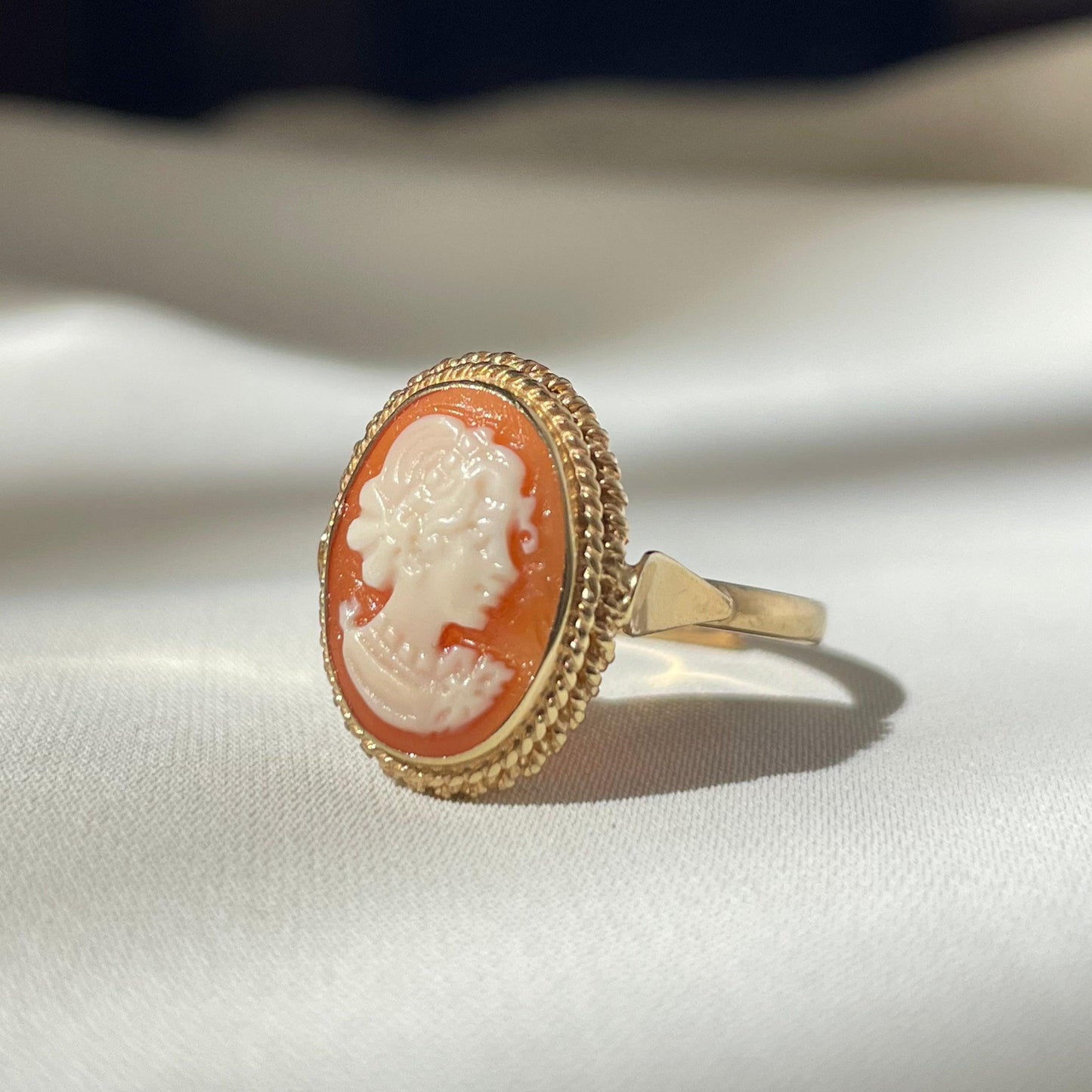 18k Gold Cameo Ring, waterproof ring, silver sterling, made in Italy, adjustable ring, mom gift, sea shell cameo, gift for her, shell cameo