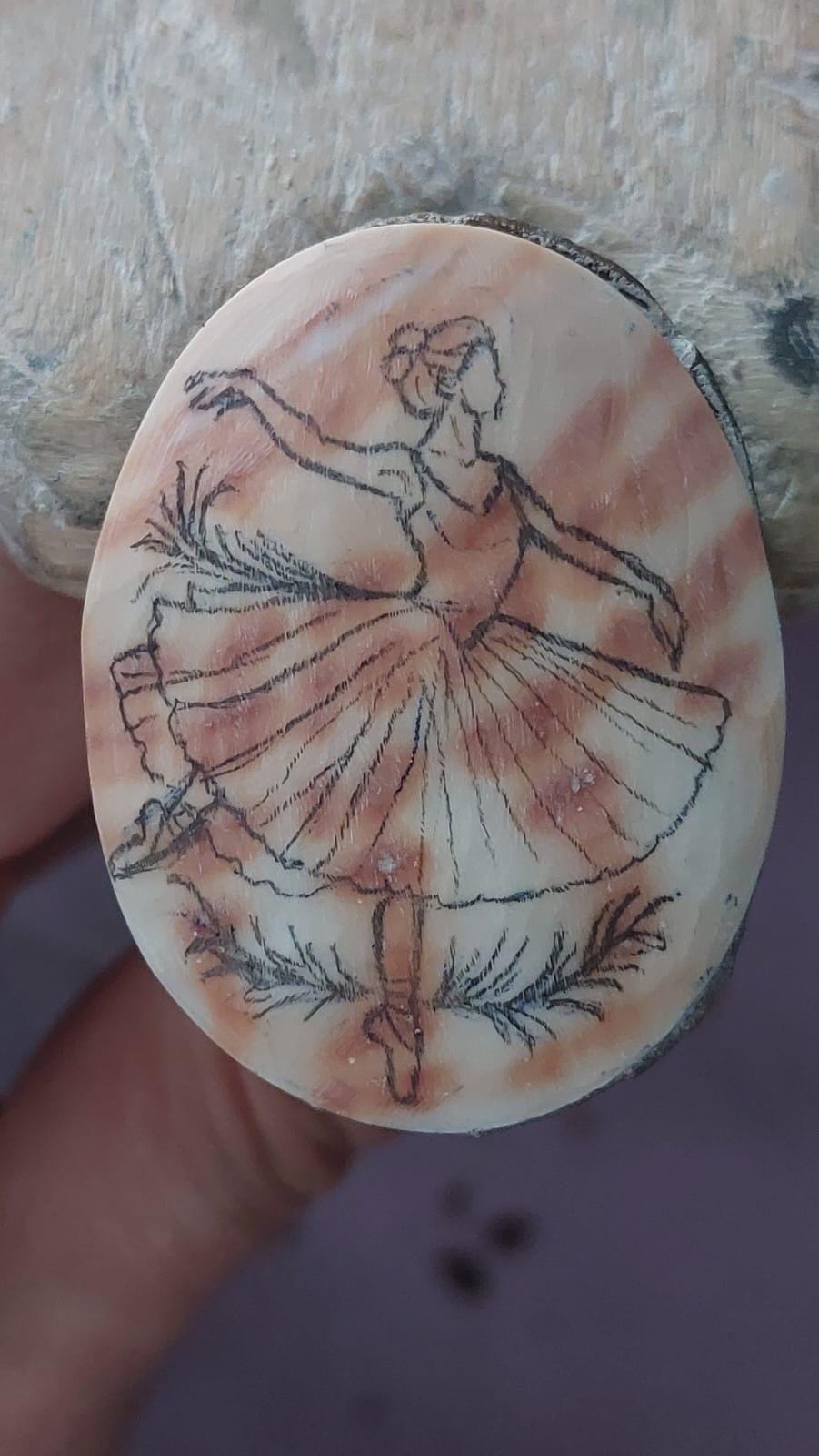 Ballerina Cameo Necklace, handmade gift, 18K Gold Plated, Gift for her, dancer jewelry, feminine art, gift for daughter, made in Italy, mom