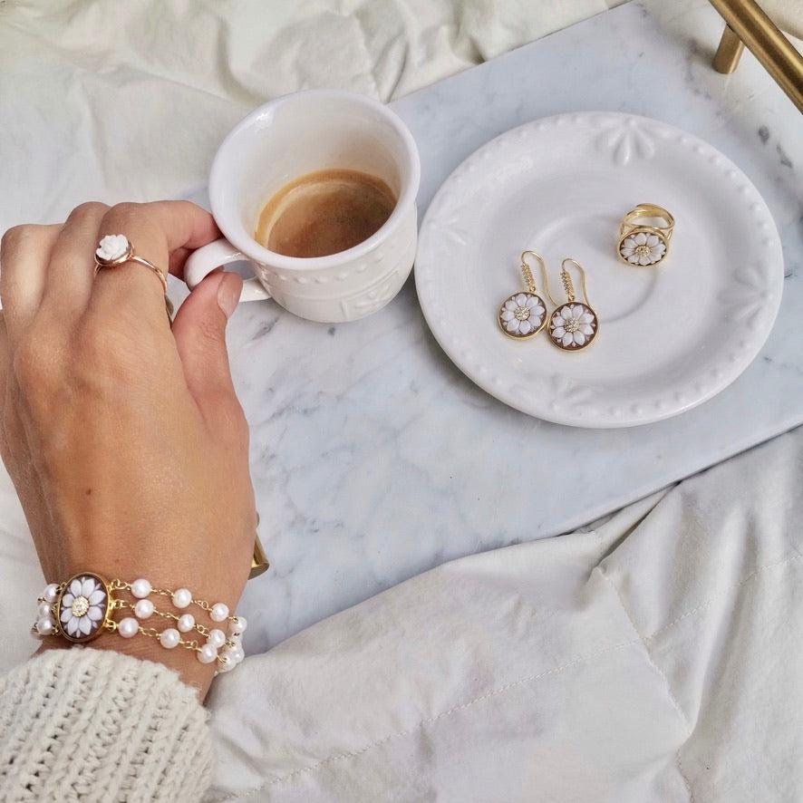 cameo pearl bracelet, handmade jewelry, bridal gift, bridal jewelry, handmade gift, personalised jewelry, made in Italy, waterproof bracelet