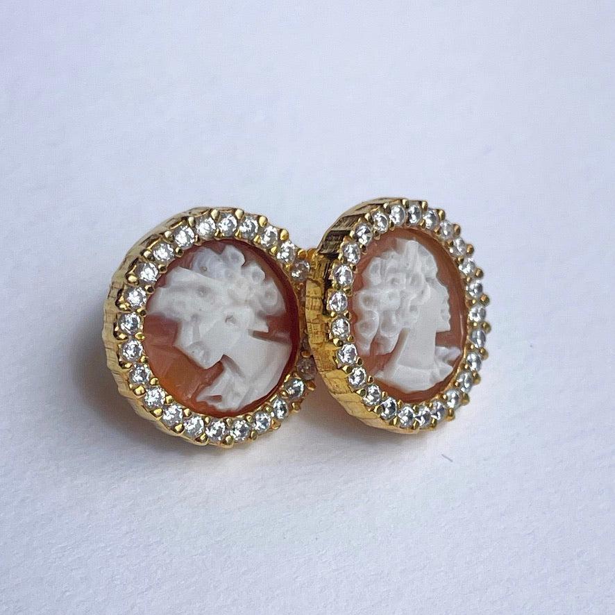 Handmade Cameo Earrings, 18K gold earrings, vintage earrings, anniversary wedding gift, made in Italy, minimalist earrings, stud earrings