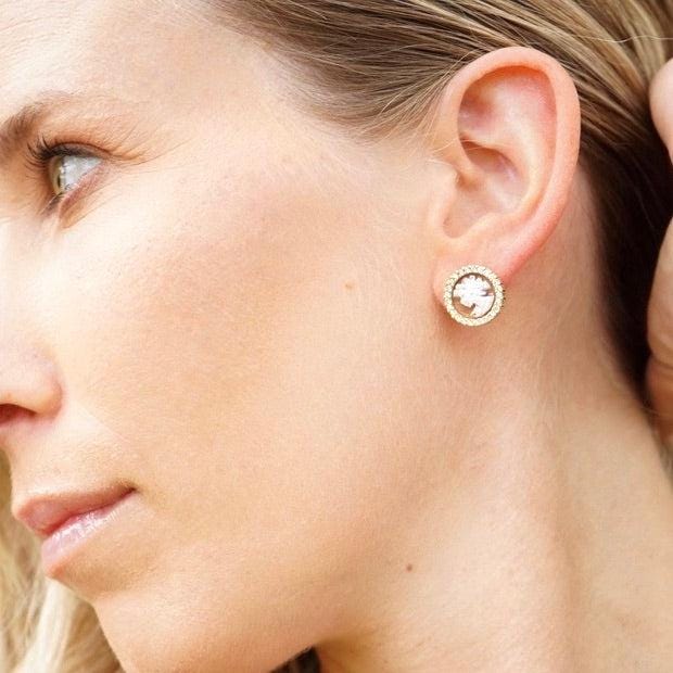 Handmade Cameo Earrings, 18K gold earrings, vintage earrings, anniversary wedding gift, made in Italy, minimalist earrings, stud earrings