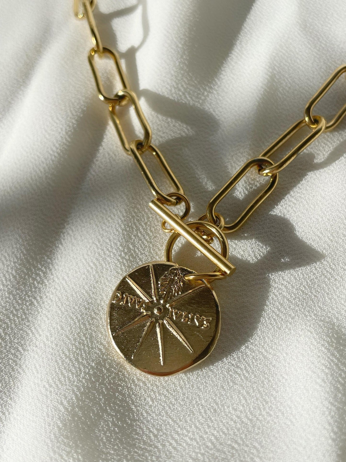 cable link chain necklace, pearl pendant, 18k gold necklace, waterproof golden necklace, link chain necklace, toggle clasp link chain, mom