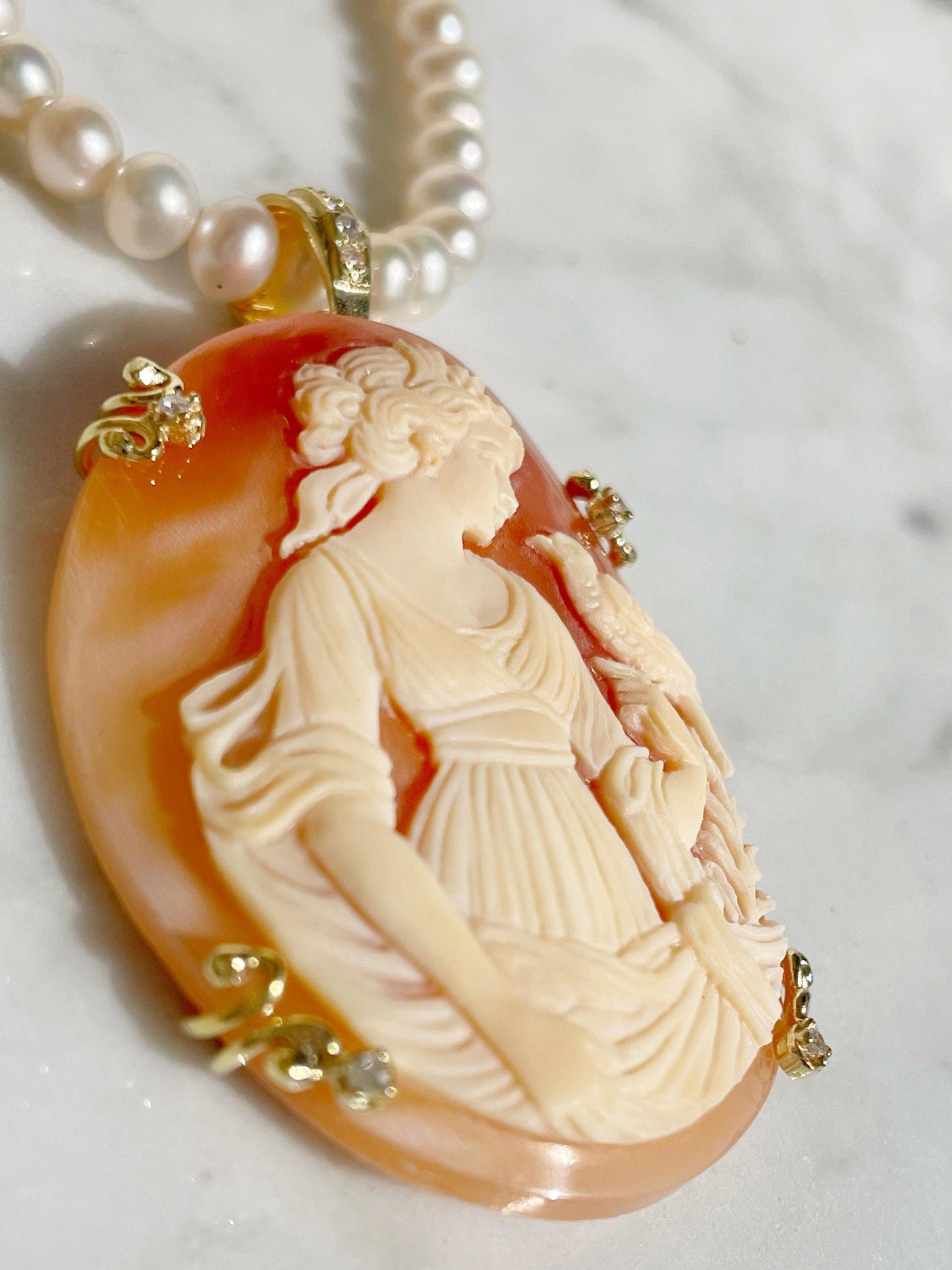 Lady and bird cameo necklace, personalised gift for her, bridal necklace, wedding, genuine Italian cameo, jewelry gift set, vintage cameo