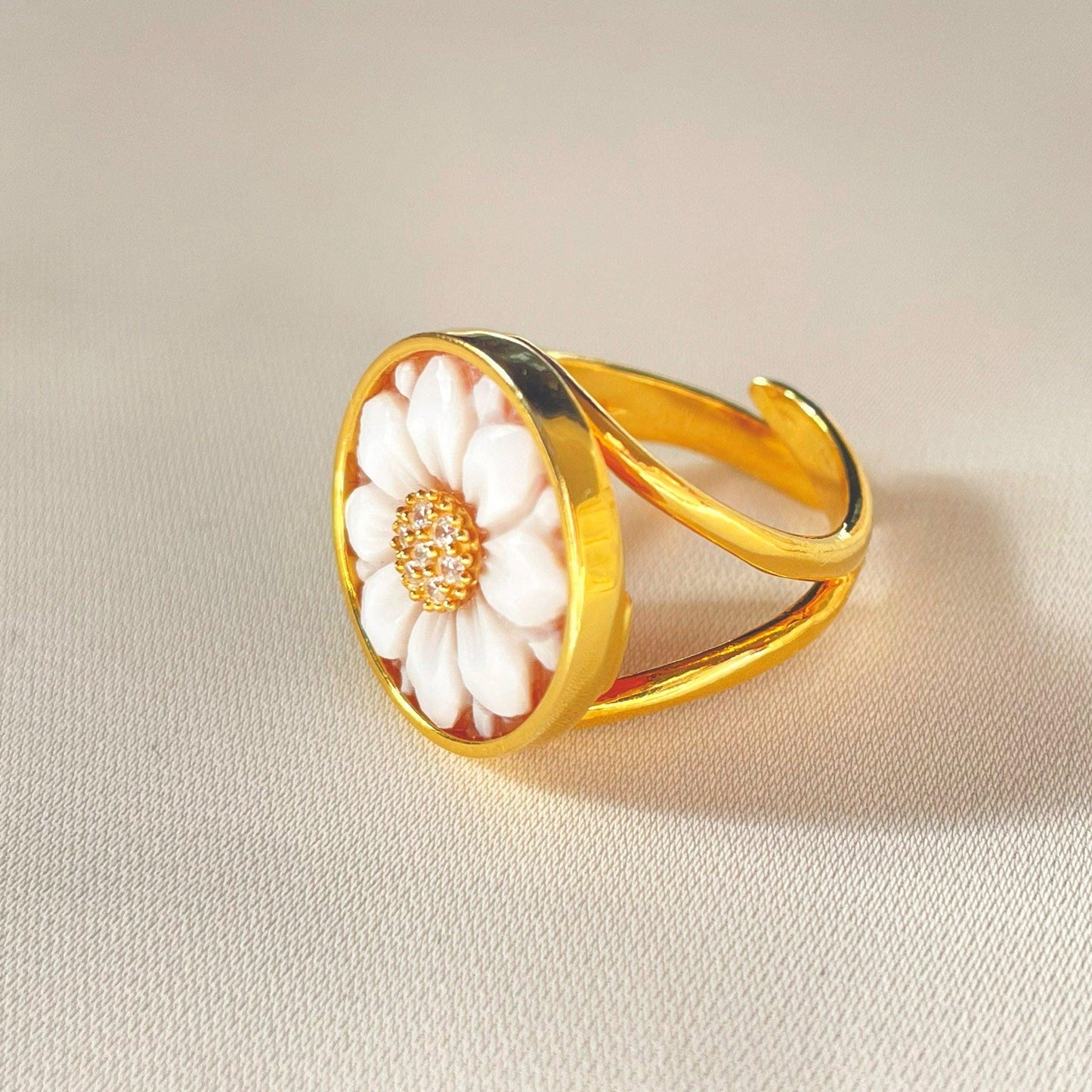 Cameo Ring, handmade gift, MADE IN ITALY, 18K gold ring, floral ring, wedding, minimalistic ring, unique bridal jewelry, waterproof ring
