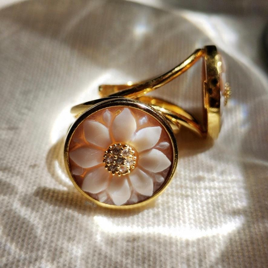 Cameo Ring, handmade gift, MADE IN ITALY, 18K gold ring, floral ring, wedding, minimalistic ring, unique bridal jewelry, waterproof ring