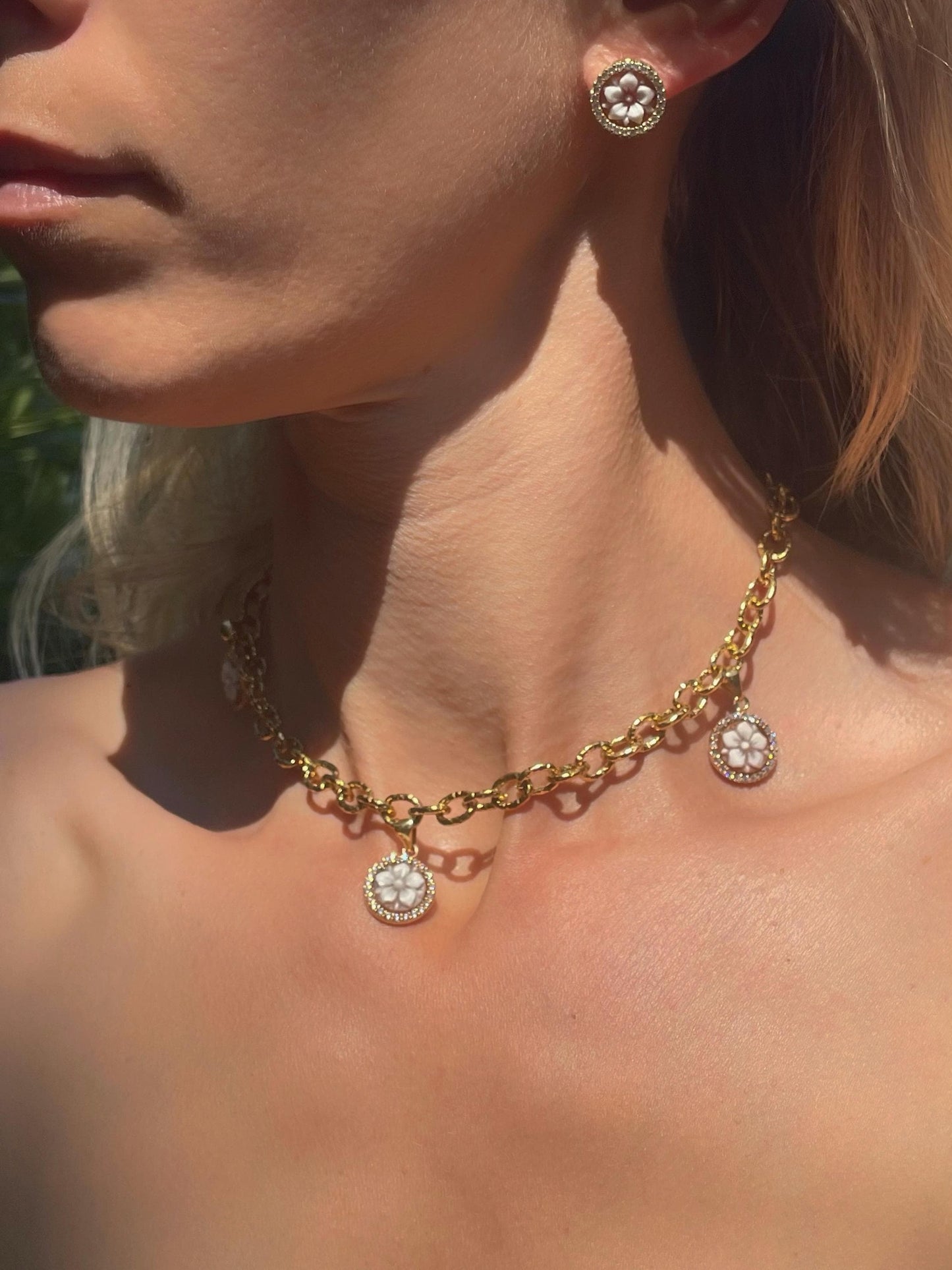 Choaker charm necklace, cable link chain necklace, flower cameo pendant, floral charm, 18k gold necklace, waterproof necklace, layered neckl