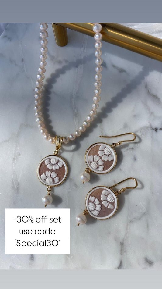 Floral cameo set, freshwater pearls, personalised gift for her, bridal necklace, wedding, dainty necklace, jewelry set, cameo jewelry, mom