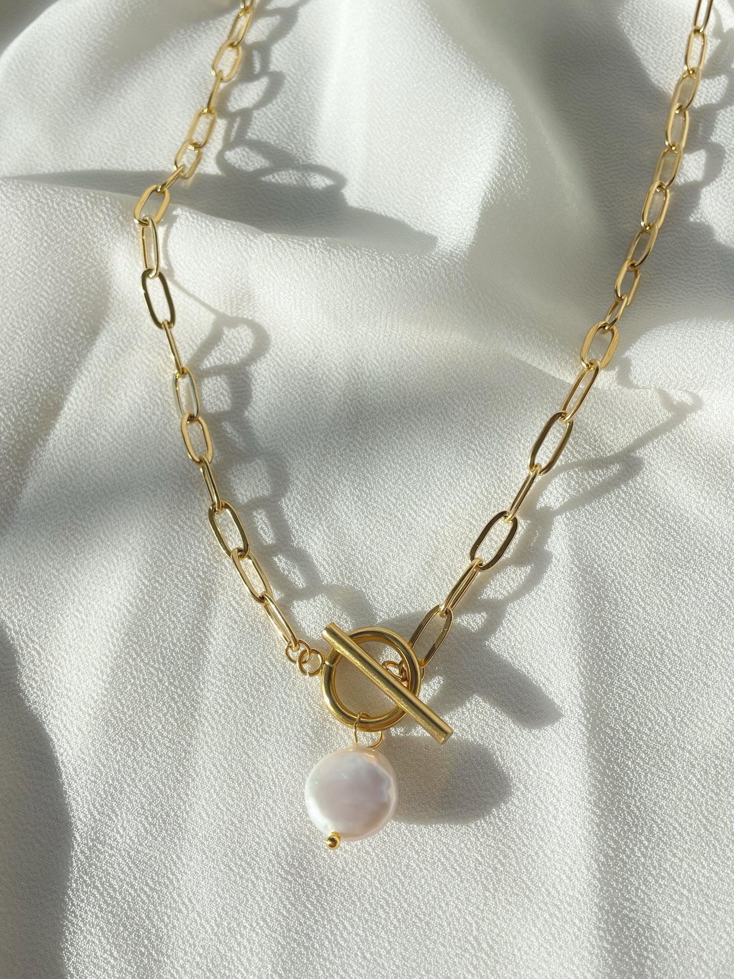 cable link chain necklace, pearl pendant, 18k gold necklace, waterproof golden necklace, link chain necklace, toggle clasp link chain, mom