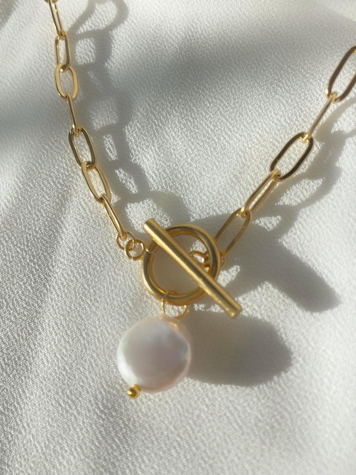 cable link chain necklace, pearl pendant, 18k gold necklace, waterproof golden necklace, link chain necklace, toggle clasp link chain, mom