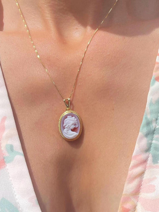 Charming cameo necklace, 18k gold, lady in vintage hat, mom, silver sterling 925, made in Italy, gift for her, hat lover, cameo necklace