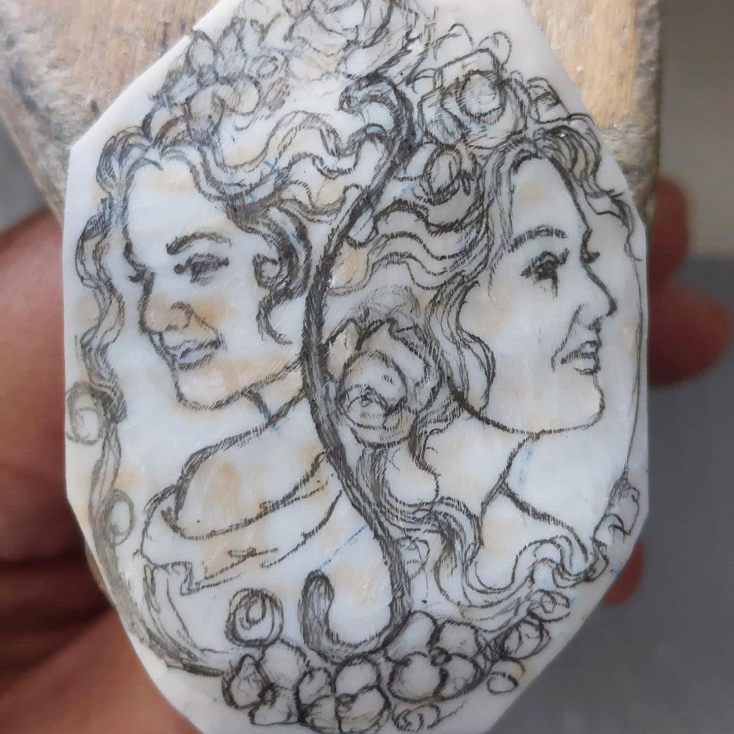 Custom Family Portrait Cameo Necklace, Handcrafted Italian Seashell Jewelry
