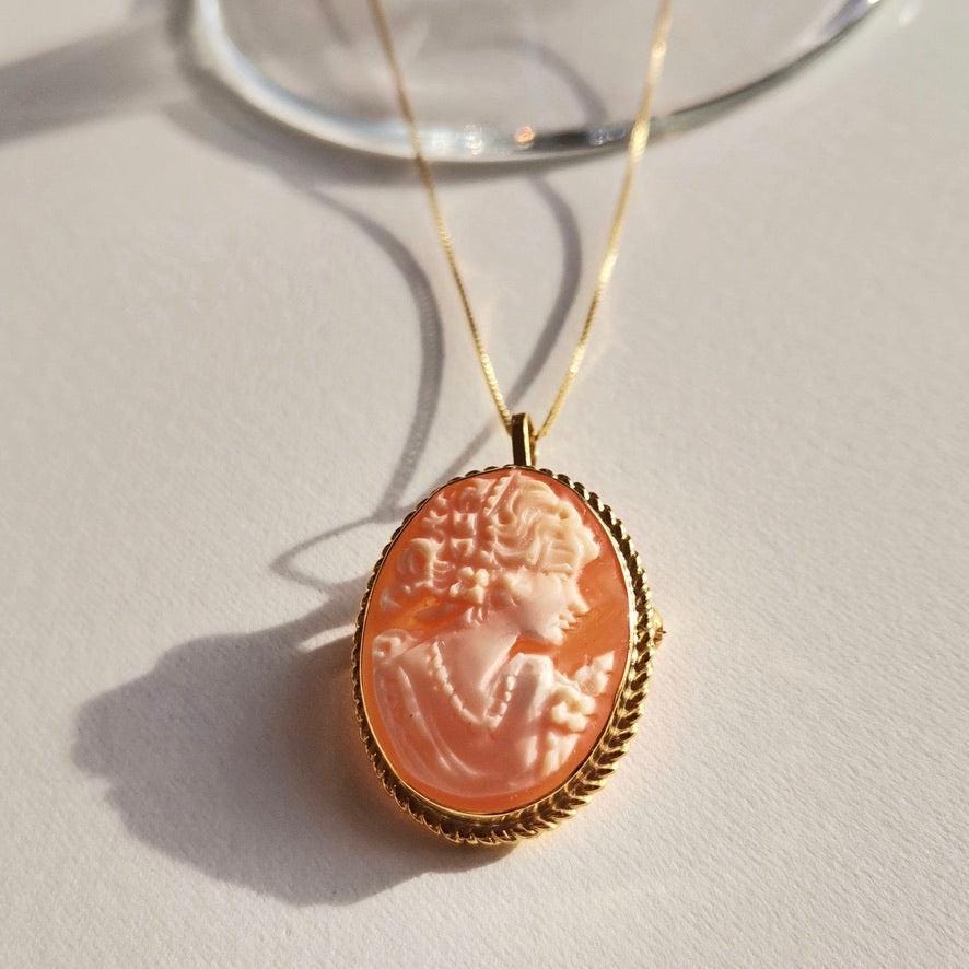 Gold Cameo Ring