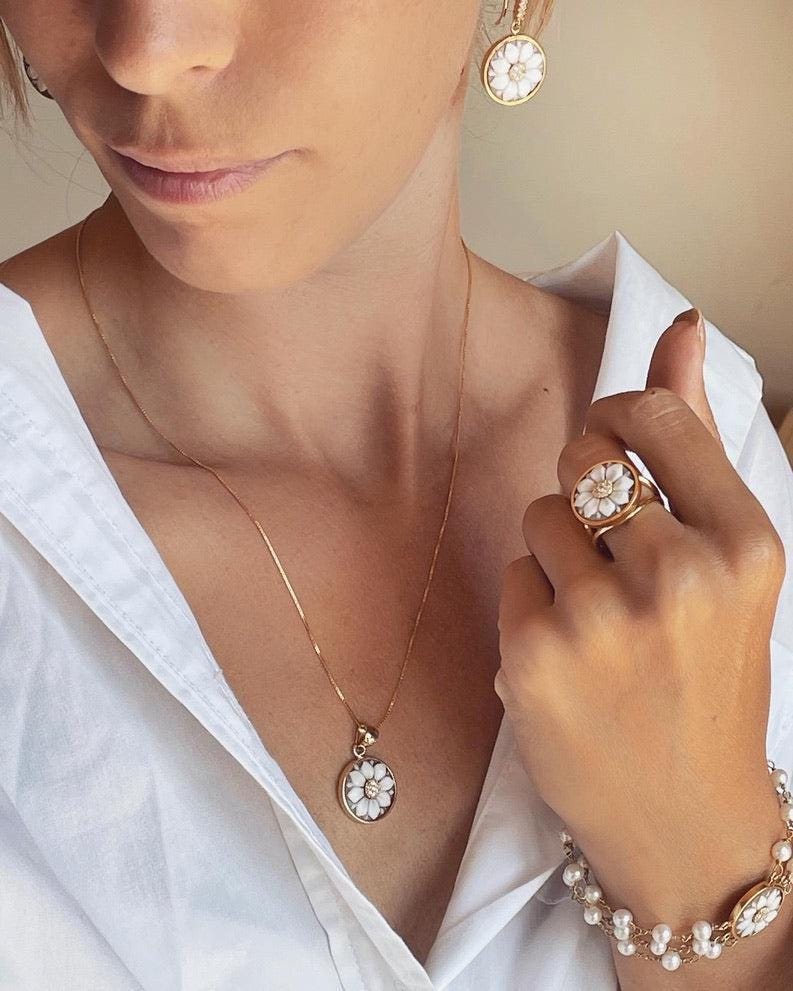 3 piece cameo pearl set, handmade jewelry, bridal gift, bridal jewelry, handmade gift, personalised jewelry, made in Italy, waterproof, mom