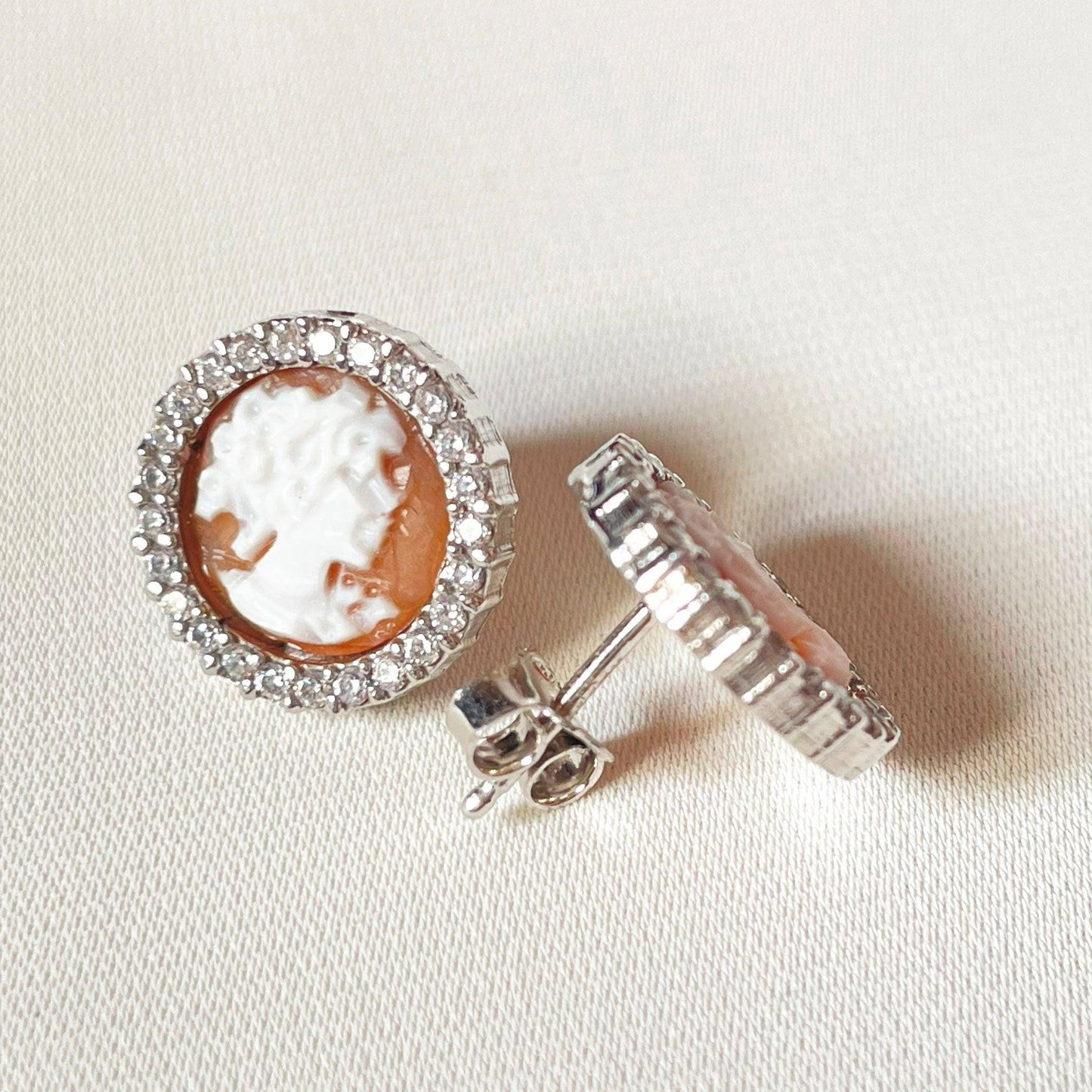 Cameo earrings, anniversary and wedding gift, minimalist earrings, made in Italy, silver earrings, jewelry, waterproof stud earrings, mom