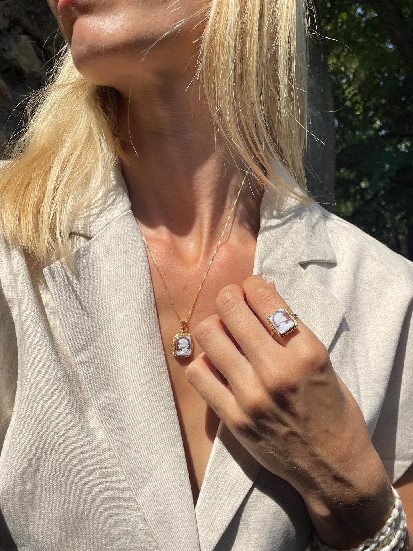 Square cameo ring