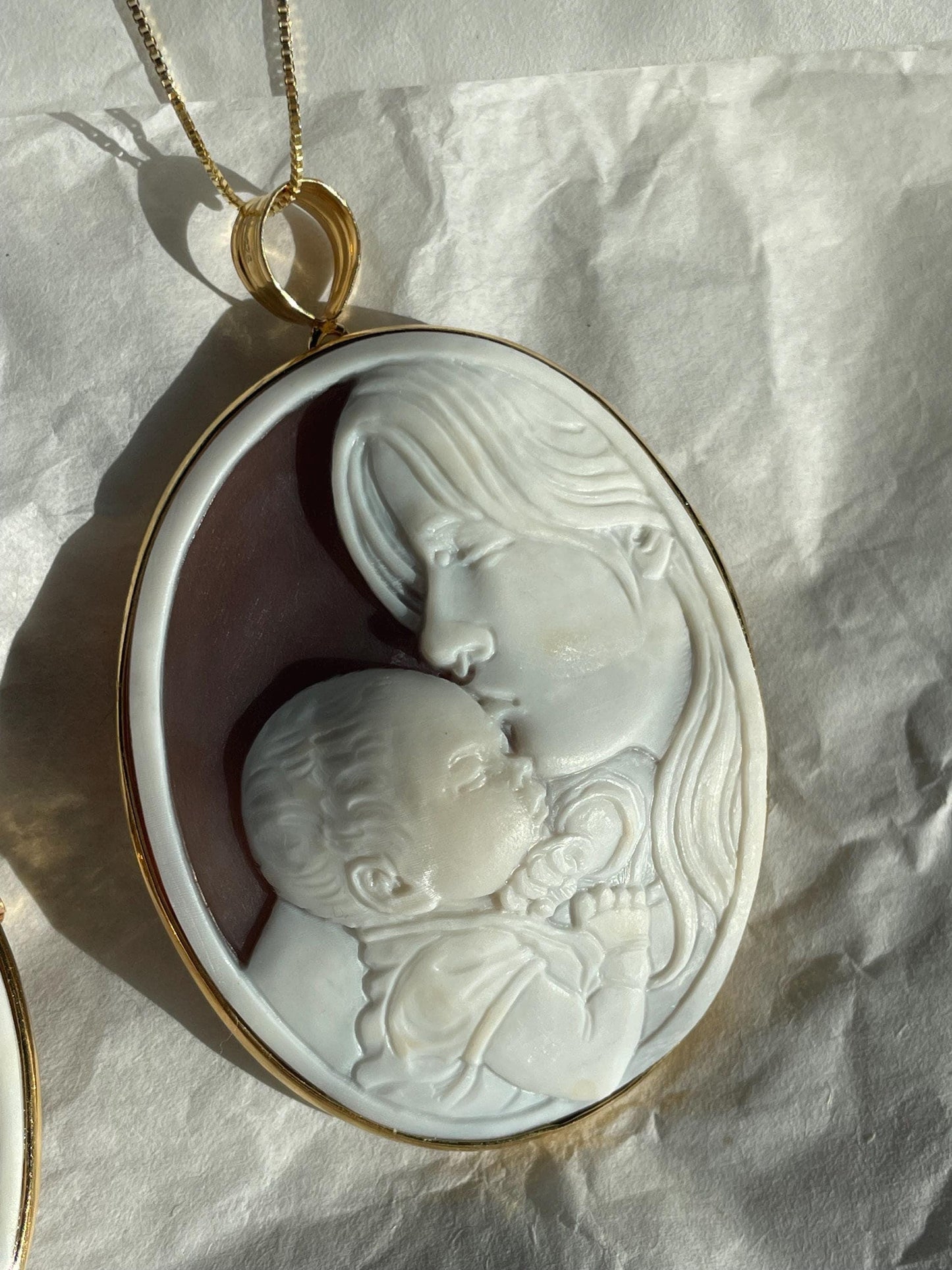 Custom Family Portrait Cameo Necklace, Handcrafted Italian Seashell Jewelry