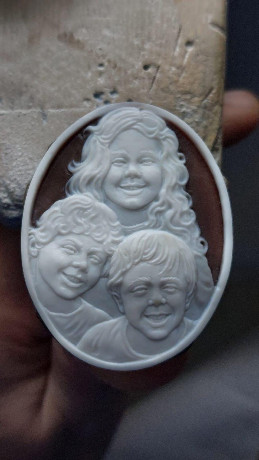 Custom Family Portrait Cameo Necklace, Handcrafted Italian Seashell Jewelry