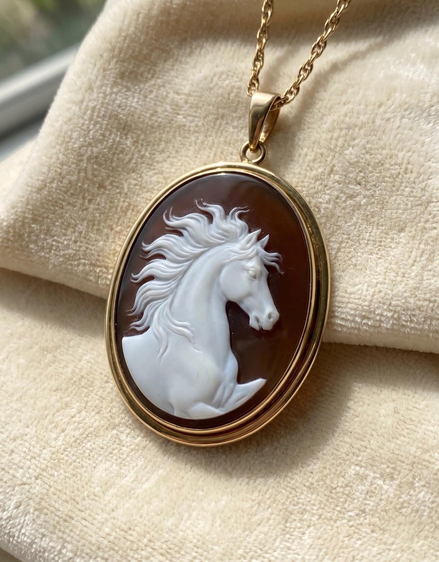 Rodeo Cowgirl Cameo Pendant