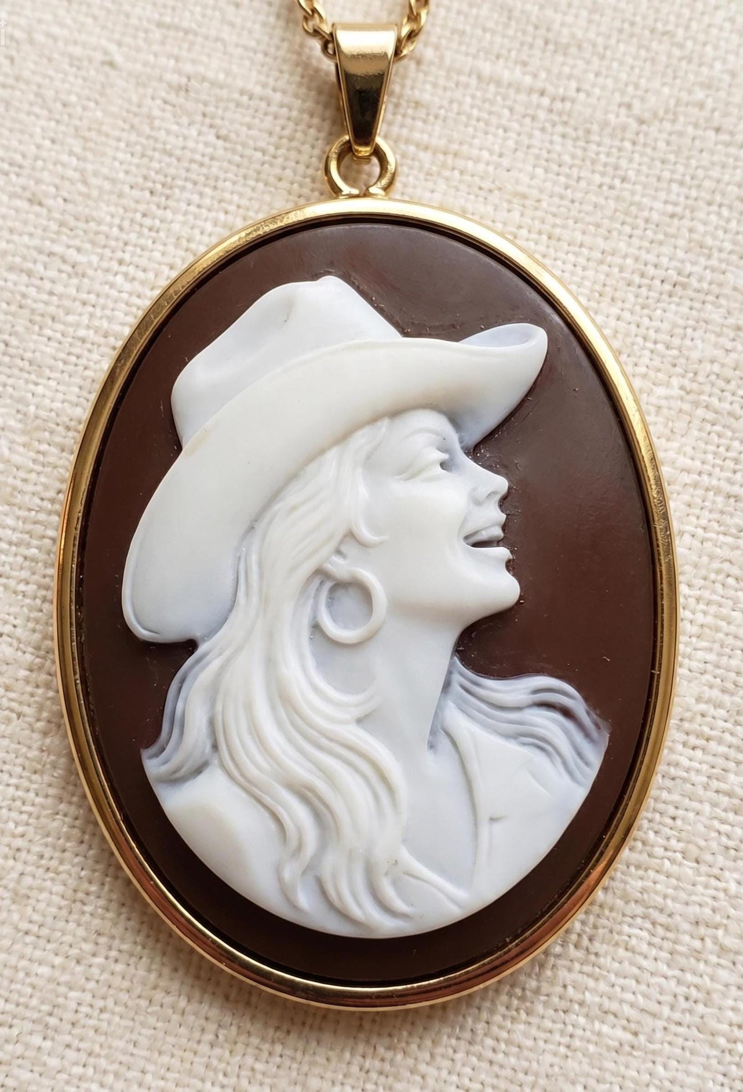 Rodeo Cowgirl Cameo Pendant