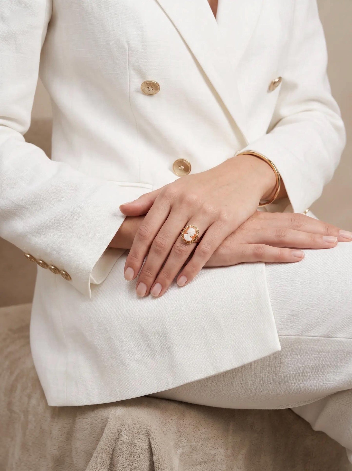 Gold Cameo Ring