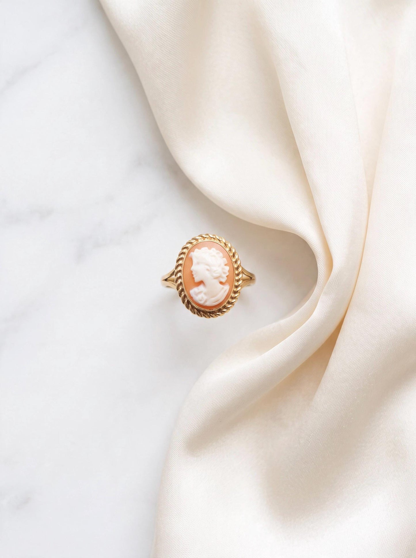 Gold Cameo Ring