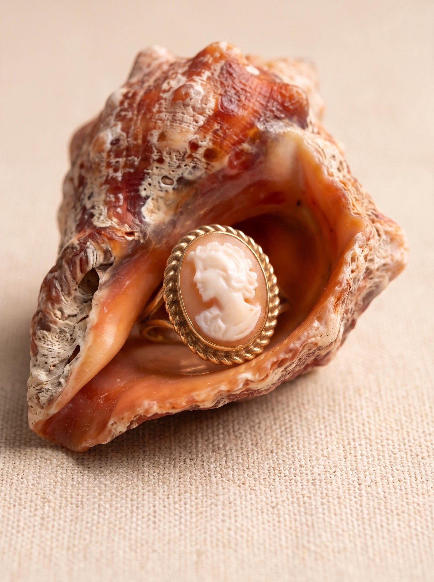 Gold Cameo Ring
