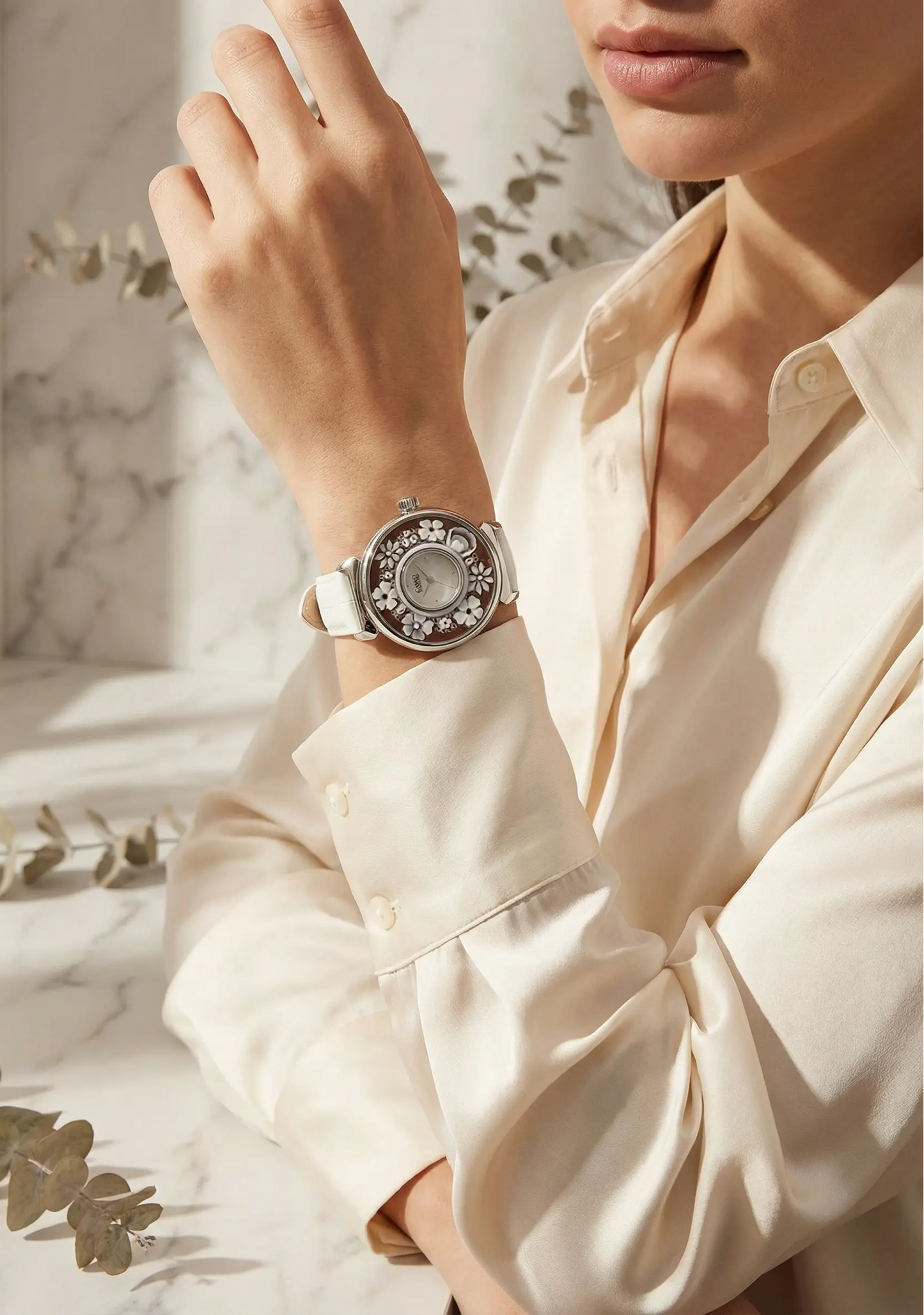 Floral Cameo Watch - Vanilla Silk